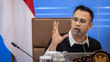 Raffi Ahmad ke Kampung Adat Sade, Beri Bantuan Rp1 Miliar