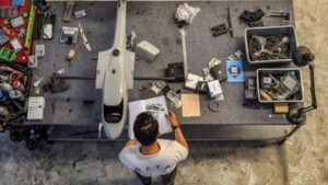 intip-proses-perakitan-drone-canggih-buatan-bandung-1787730515377_169